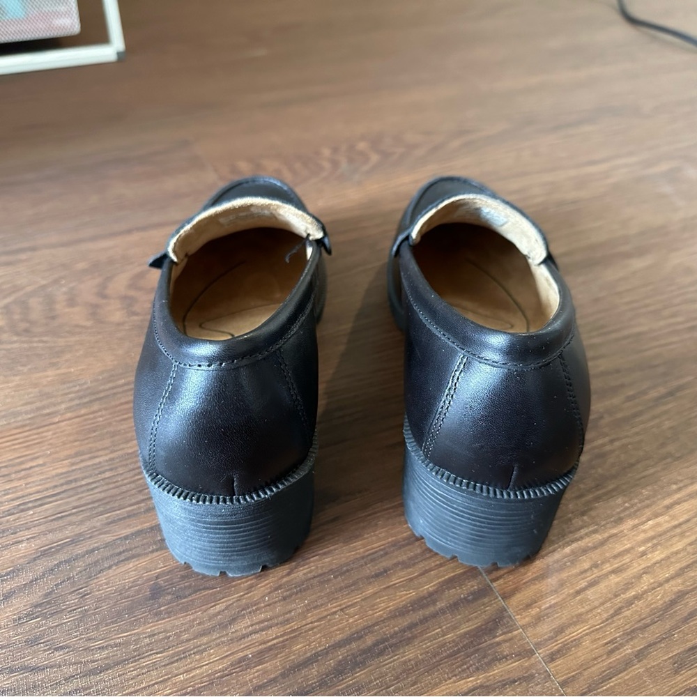 Eastland Newbury Heeled Loafers Size 8 - Picture 3 of 8
